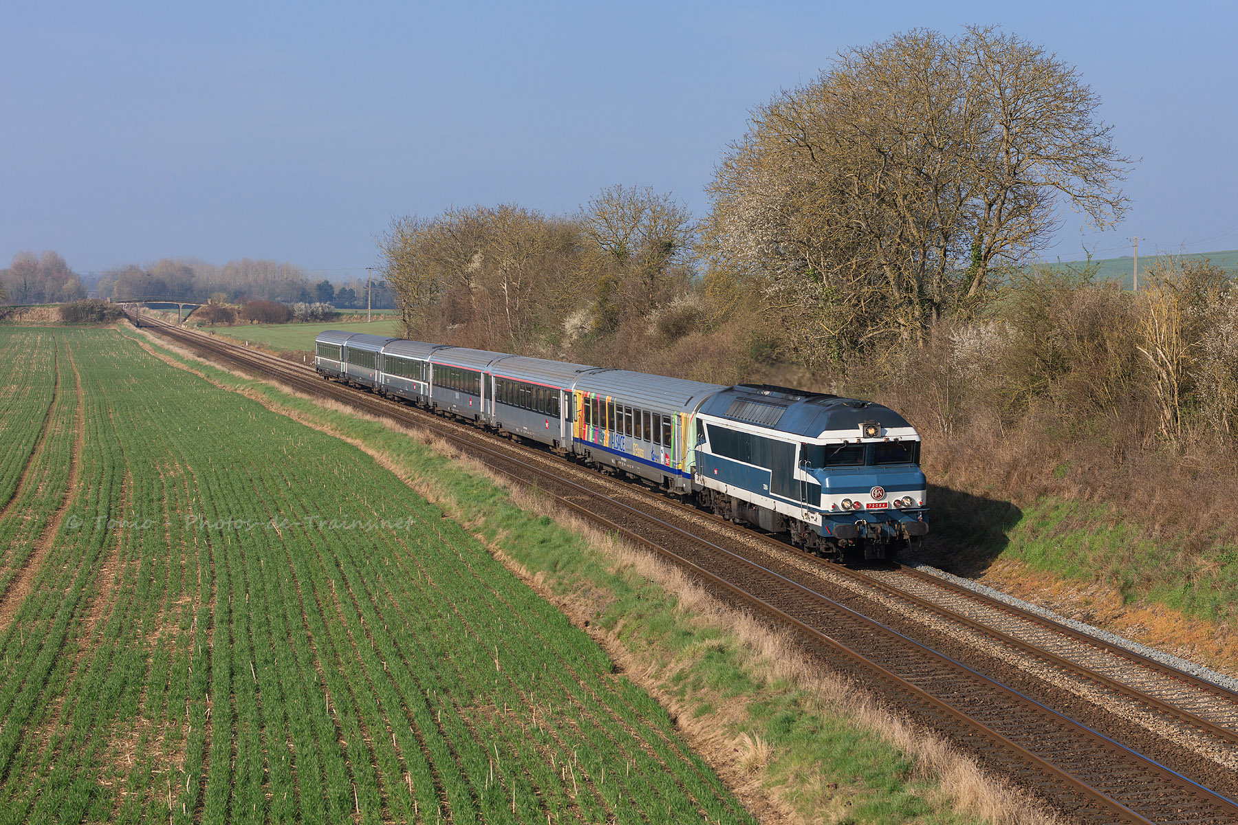 Dernier weekend de circulation pour bon nombre de trains en CC 72100, suite à l'arrivée massive des Coradia Liner. Le CC 72084 a assuré le samedi le 1641 Paris-Est - Vesoul.
