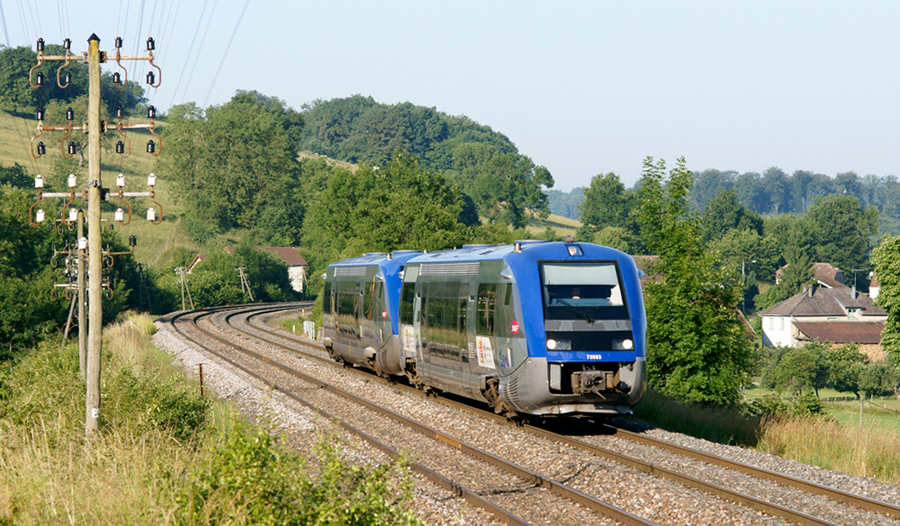 Une UM de 73500 assure une relation TER entre Vesoul et Belfort.