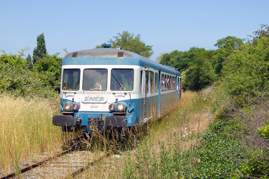 Lors du week-end du championnat de France de cyclisme 2009 &agrave; Saint-Brieuc, il y a eu des circulations (gratuites) sur la ligne Saint-Brieuc - Le L&eacute;gu&eacute; assur&eacute;es par l'association du CFCB. Le samedi 27 Juin, c'&eacute;tait l'X 2830 en service sur une ligne un peu envahie par les herbes.