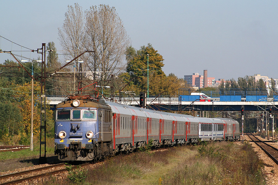 Near Sosnowiec Gł. station, M 17 / 14015 (polish  number) Moskva Bel. - Nice-Ville.