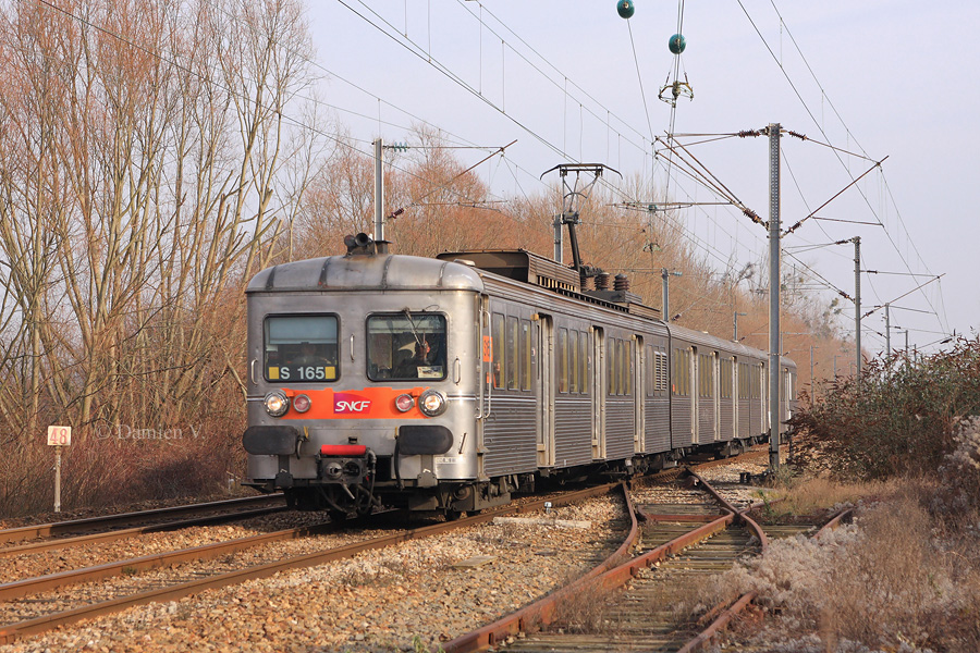 Assurant une mission TOLI de Creil &agrave; Pontoise, la Z 6165 approche de Persan-Beaumont.