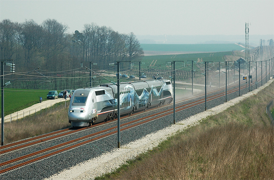 Lors de la marche du record, la rame P150 est surprise &agrave; 558 km/h.