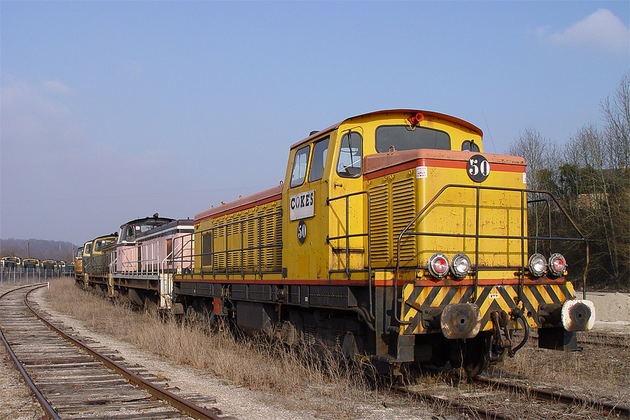 La BB 50 ex-HBNPC des Cokeries de Drocourt, en stationnement aux ateliers VFLI de Montmirail.