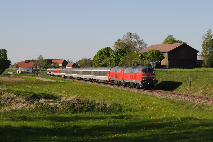 L'EC 192 M&uuml;nchen Hbf - Z&uuml;rich Hb &agrave; Aichstetten, entre Meimmingen et Lindau.