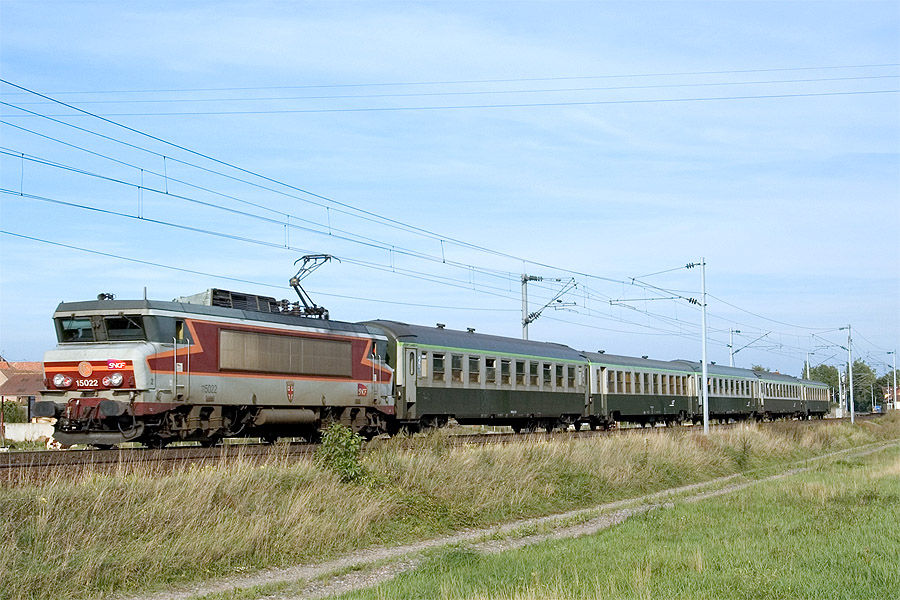 Passage &agrave; Wilwisheim du TER 830162 Krimmeri-Meinau - Sarrebourg.