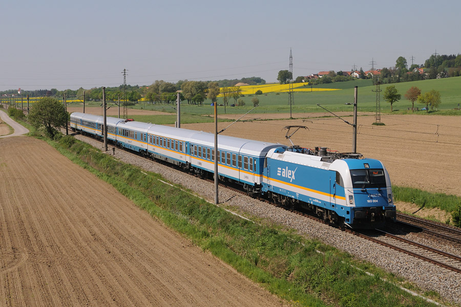 Le train ALX 86006 M&uuml;nchen Hbf 10h44 - Hof Hbf 14h18 &agrave; Langenbach