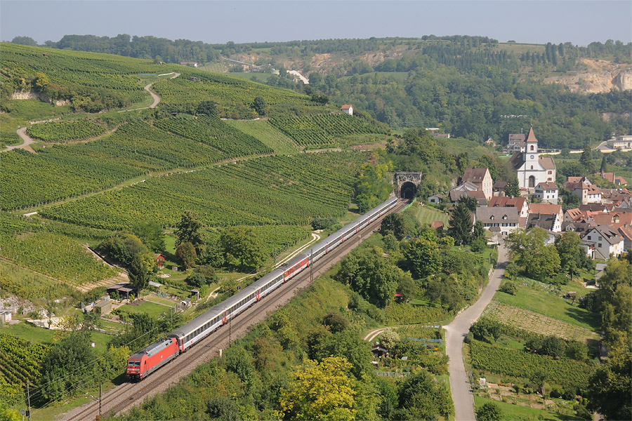 L'EuroCity 6 Chur - Dortmund Hbf &agrave; Istein, BR 101 en t&ecirc;te.