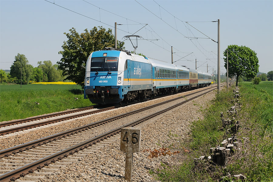 Passage &agrave; Marzling du train ALX 86009 Hof Hbf 09h40 - M&uuml;nchen Hbf 13h16, 183 003 en t&ecirc;te.