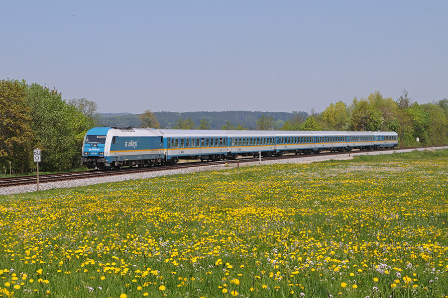&Agrave; Stein im Allg&auml;u, passage du train ALX 86210 M&uuml;nchen Hbf - Lindau/Oberstdorf