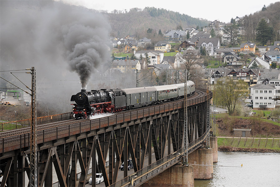 Dampfzug Koblenz - Saarbr&uuml;cken &agrave; Bullay