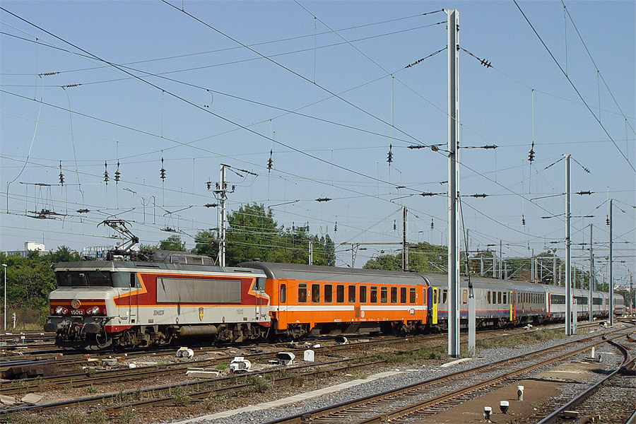 Entr&eacute;e en gare de Strasbourg de l'EuroCity 91 "Vauban" Bruxelles-Midi - Milano-Centrale, fourni enti&egrave;rement par SNCB/NMBS.