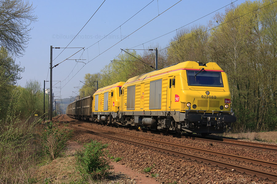 Entre Pr&eacute;cy-sur-Oise et St-Leu d'Esserent, le 462005 arrivant de Sotteville, arrive dans quelques minutes &agrave; son terminus, Creil.