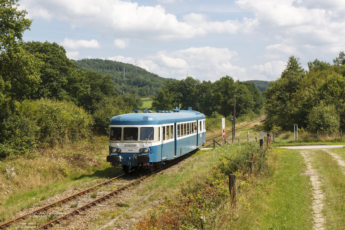 Photos de Trains X 2900 Dans La Campagne Creusoise